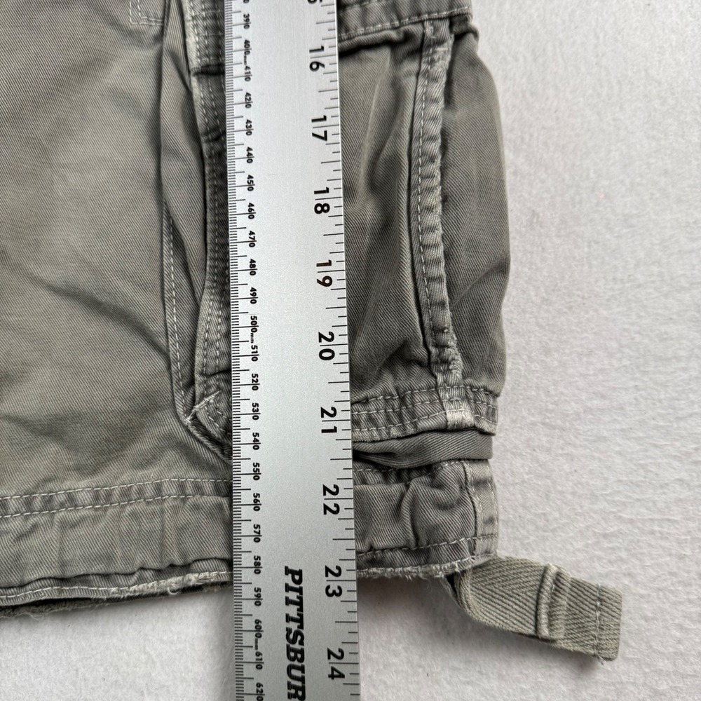 American Eagle Outfitters Mens 38 Cargo Shorts Faded Olive Green Longer Length - Picture 7 of 7